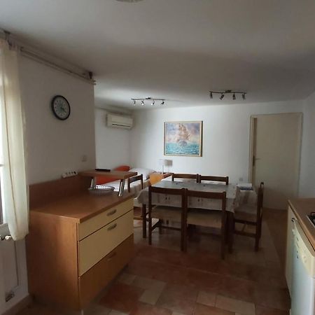 Apartment Uskok Сень Екстер'єр фото