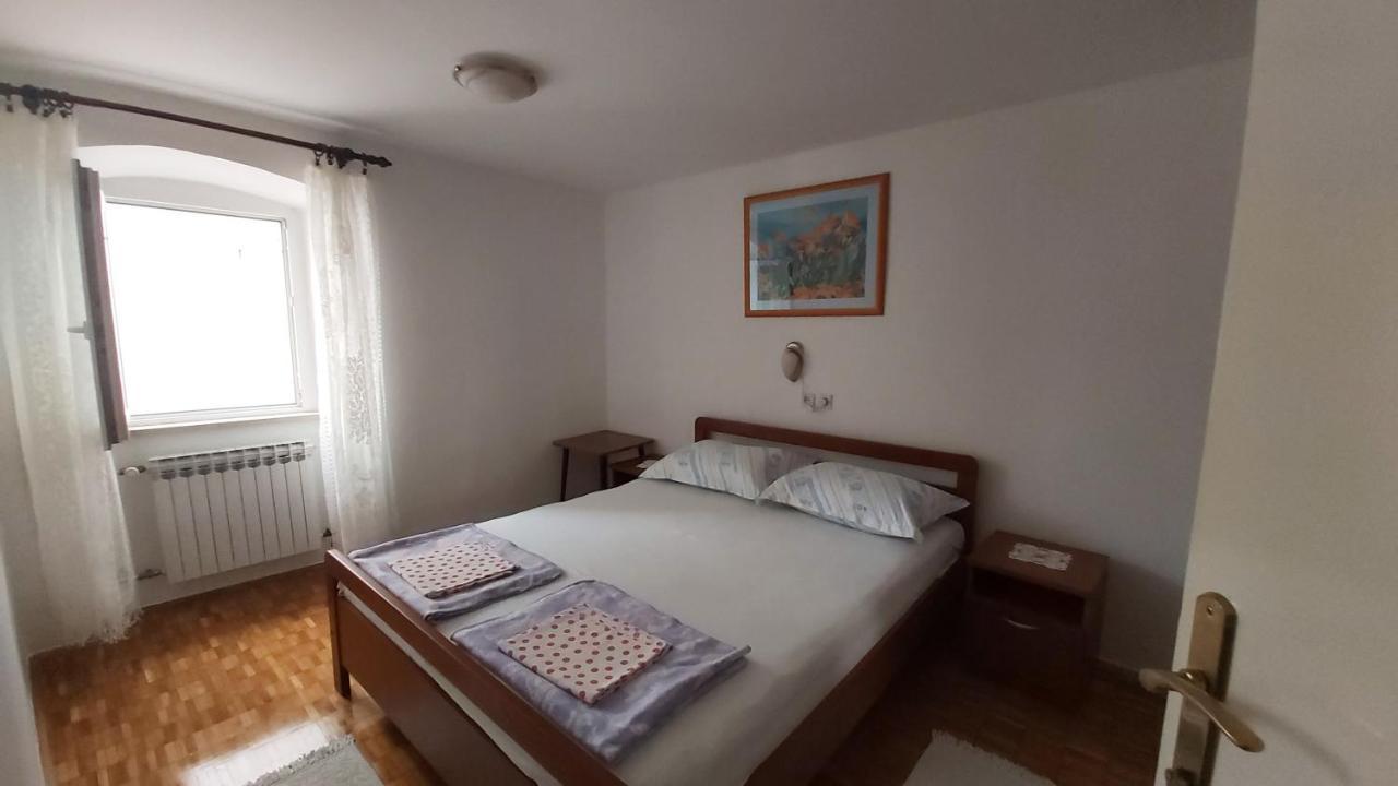 Apartment Uskok Сень Екстер'єр фото